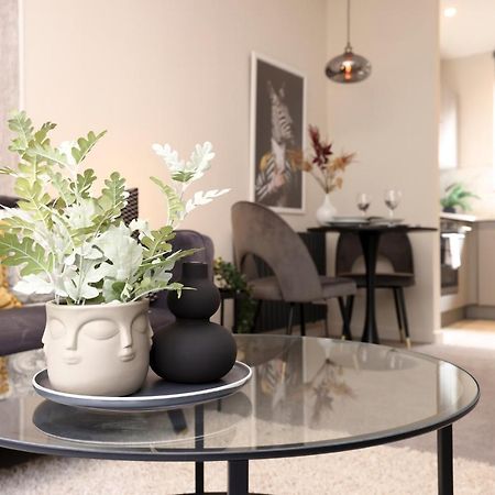 Joivy Modern 1 Bed Flat In West End, Close To Princes Gardens Edinburgh Exterior photo