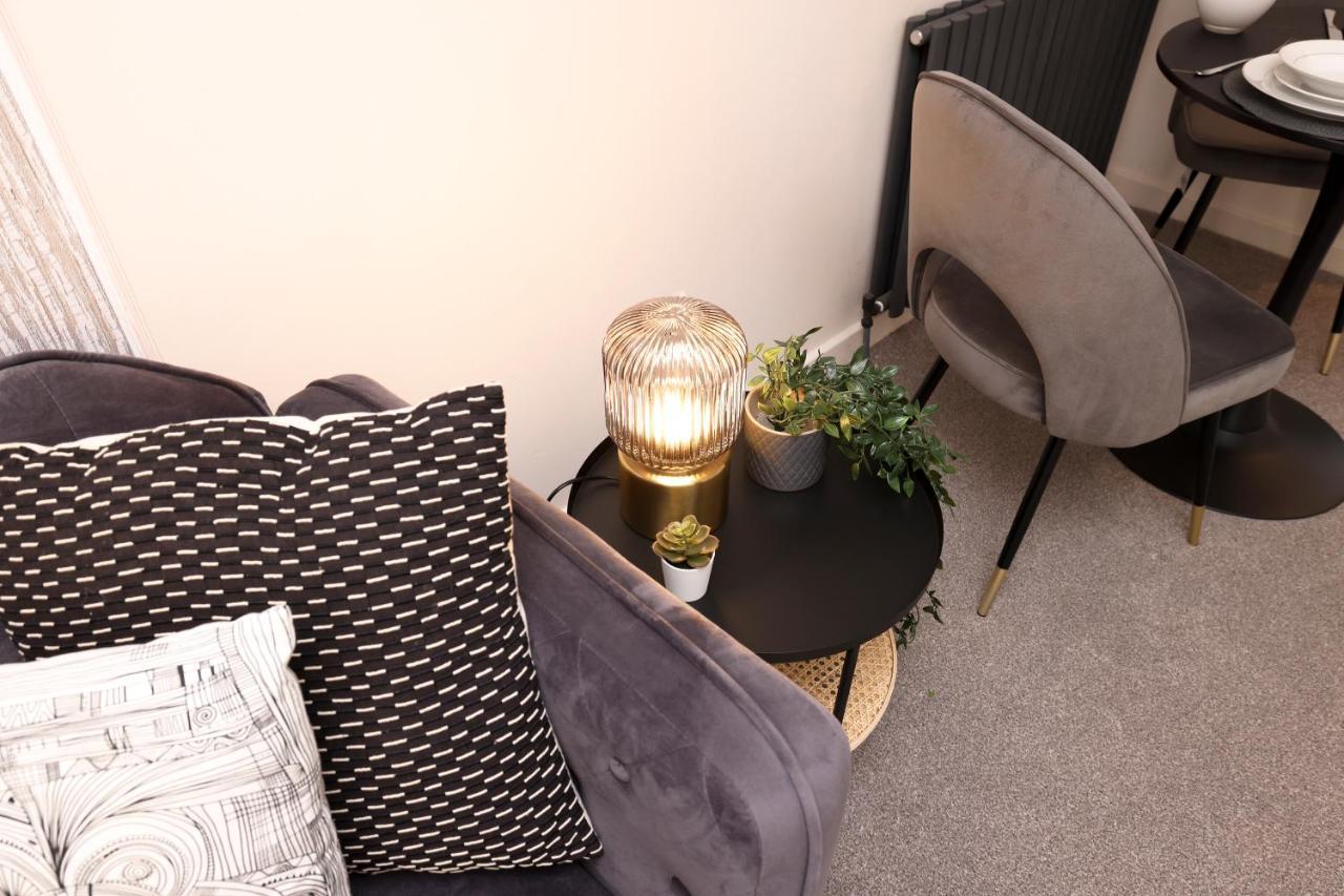 Joivy Modern 1 Bed Flat In West End, Close To Princes Gardens Edinburgh Exterior photo