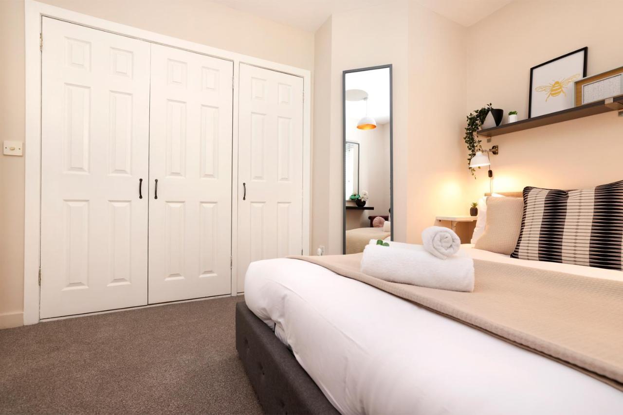 Joivy Modern 1 Bed Flat In West End, Close To Princes Gardens Edinburgh Exterior photo