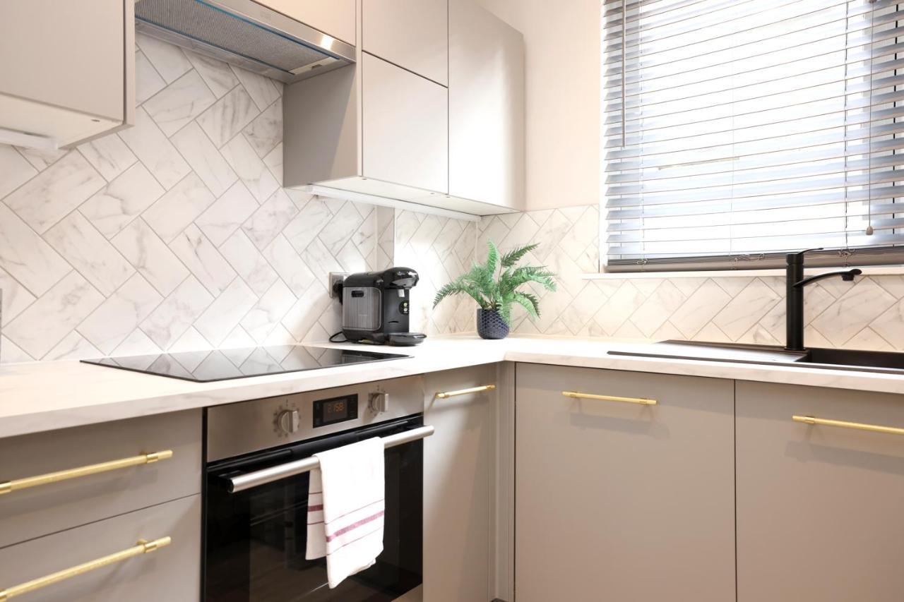 Joivy Modern 1 Bed Flat In West End, Close To Princes Gardens Edinburgh Exterior photo